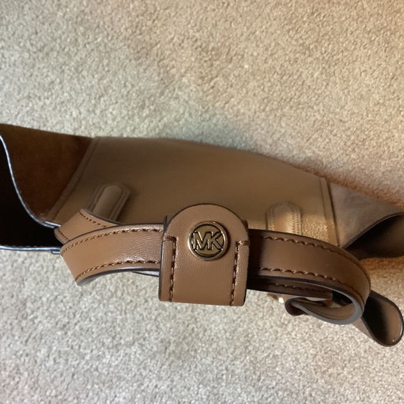 Michael Kors Portia Tote Purse - Picture 3 of 6